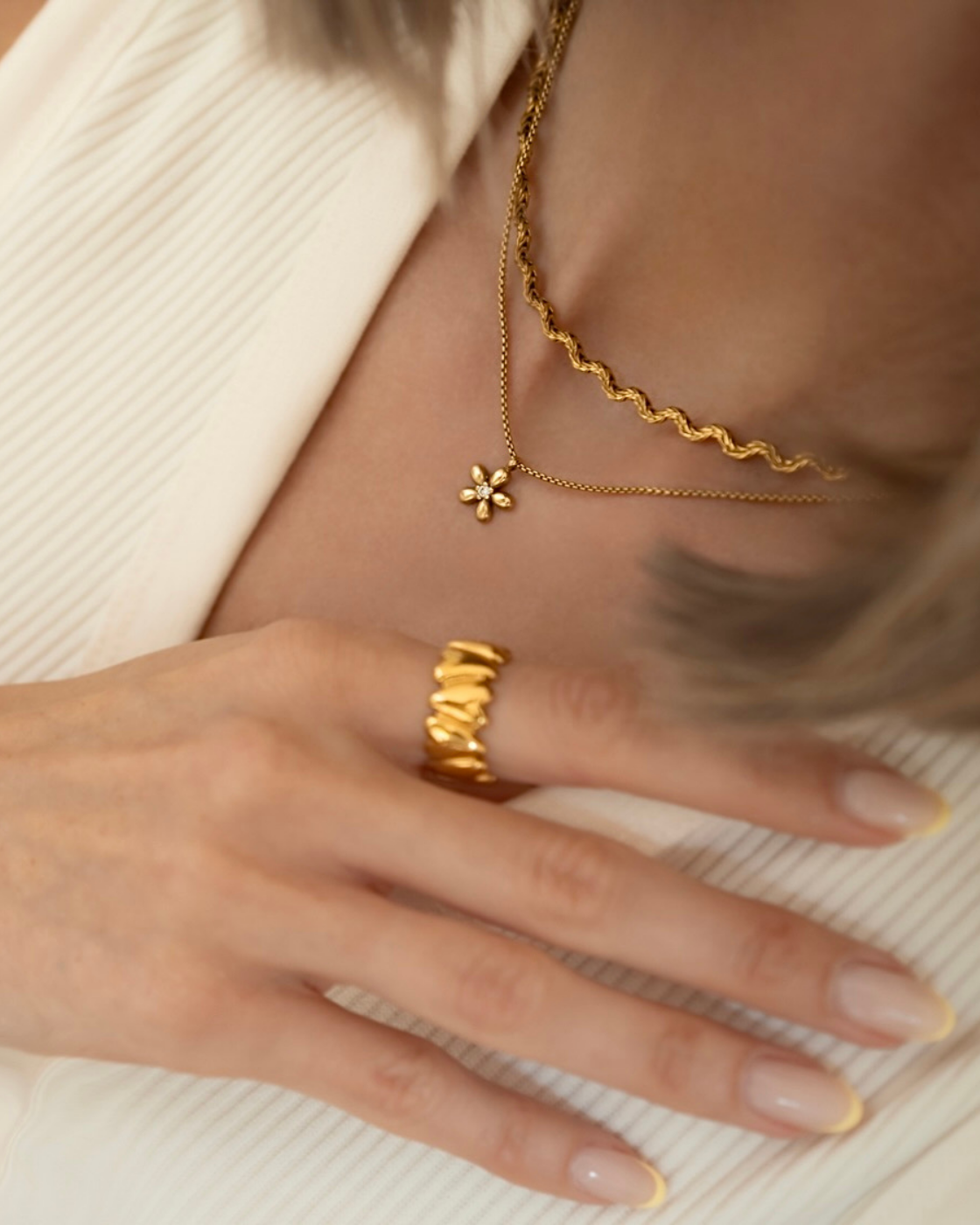 Fleur Necklace